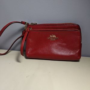 Red coach clutch